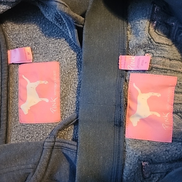 Pink hooded pullover sweatshirt and matching capris sweatpant. - Picture 5 of 11